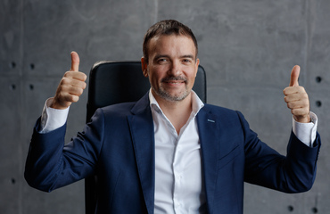 Лидер и Команда. Новые требования к управлению людьми в условиях неопределенности Лидер и Команда. Новые требования к управлению людьми в условиях неопределенности